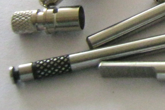 微型五金元（yuán）件電（diàn）鍍處（chù）理